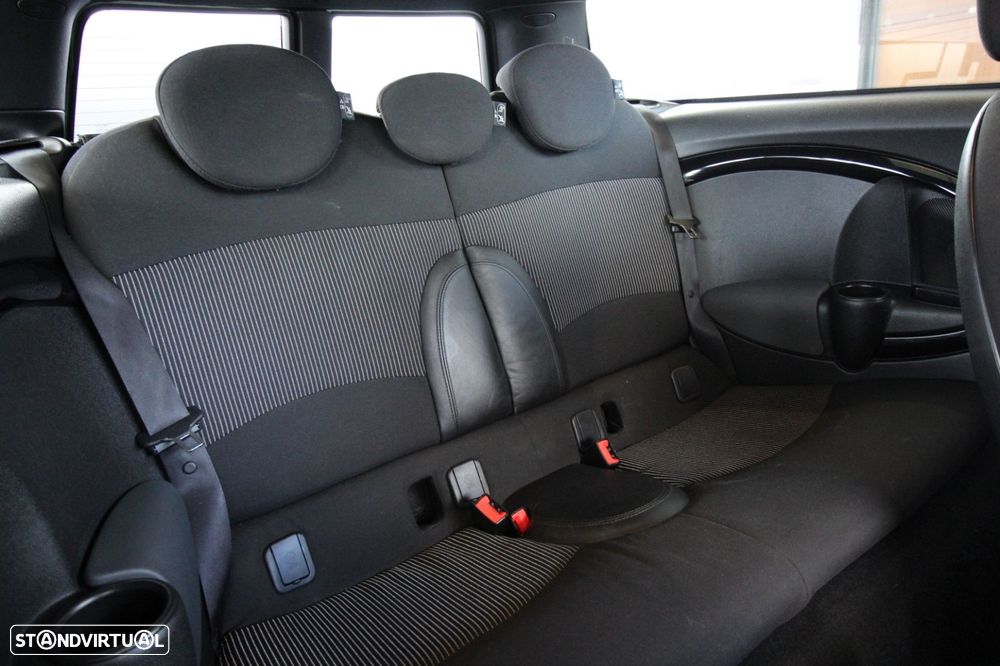 MINI Clubman Cooper D - 10