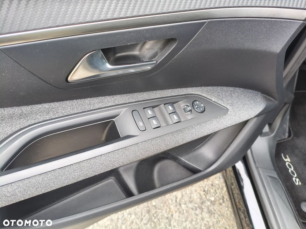 Peugeot 3008 BlueHDi 130 Stop & Start EAT8 Allure - 26