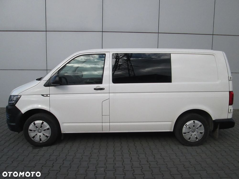 Volkswagen Transporter Brygadówka 6 osobowy - 26