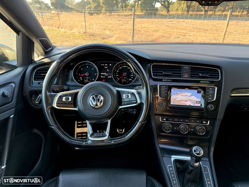 VW Golf 2.0 TDI GTD - 17