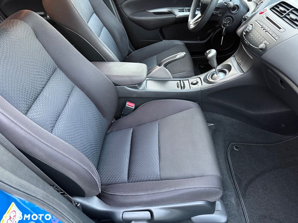 Honda Civic 1.4 i-VTEC Comfort - 29