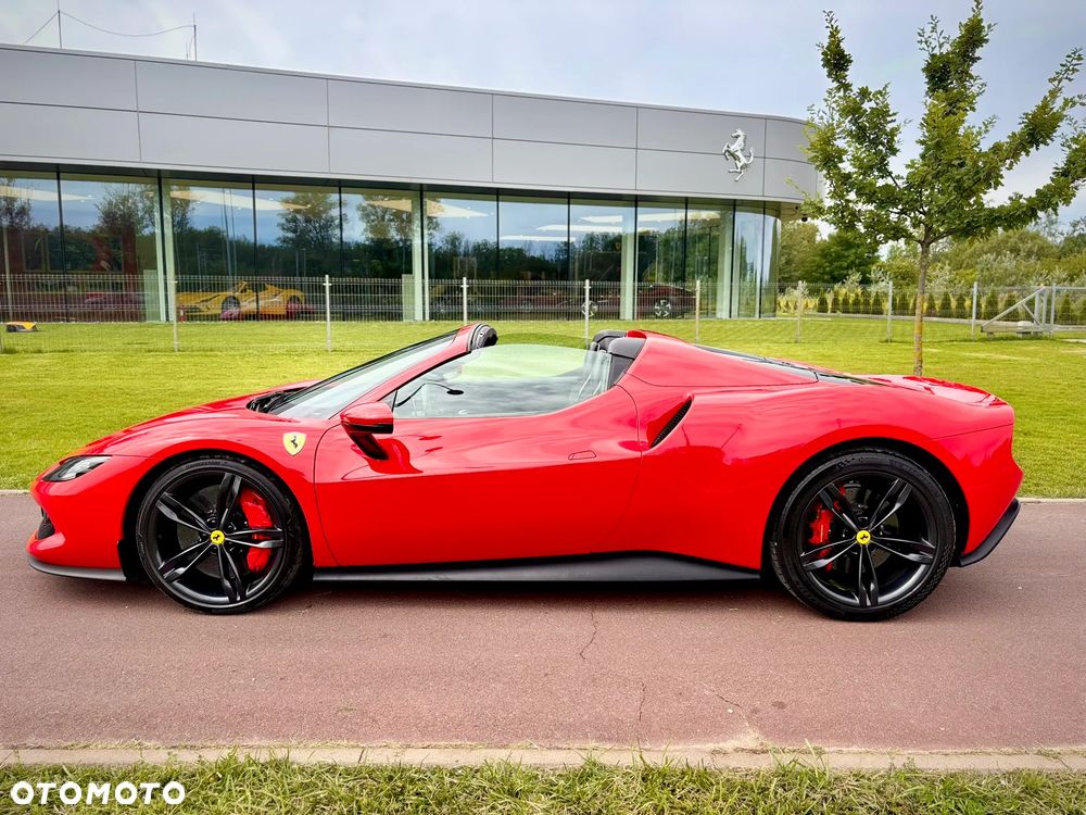 Ferrari 296 GTS - 3