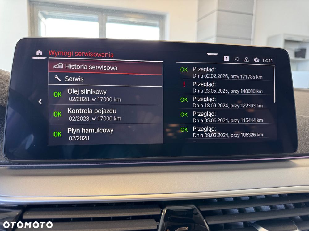 BMW Seria 5 520d xDrive - 24
