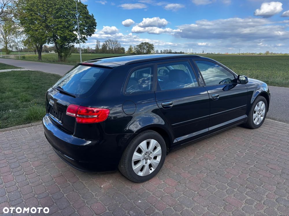 Audi A3 Sportback 1.4 TFSI Ambiente - 5