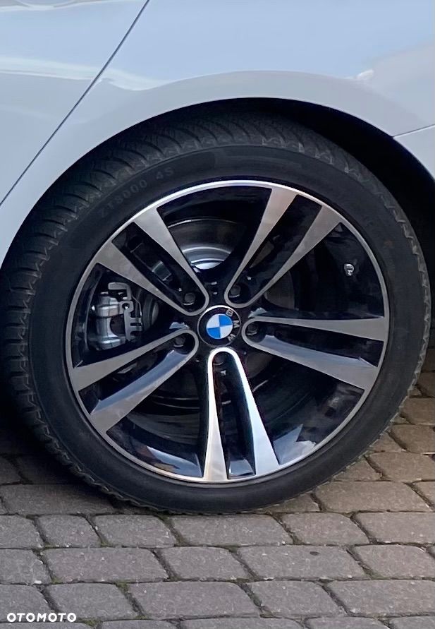 BMW Seria 3 330i xDrive Sport Line - 12