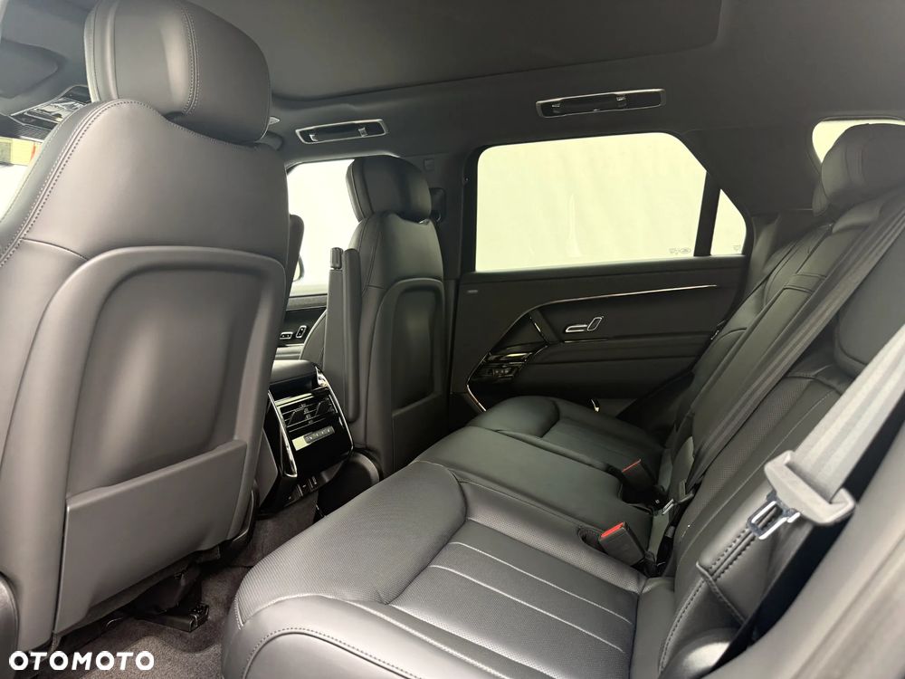 Land Rover Range Rover Sport D300 Dynamic SE - 9