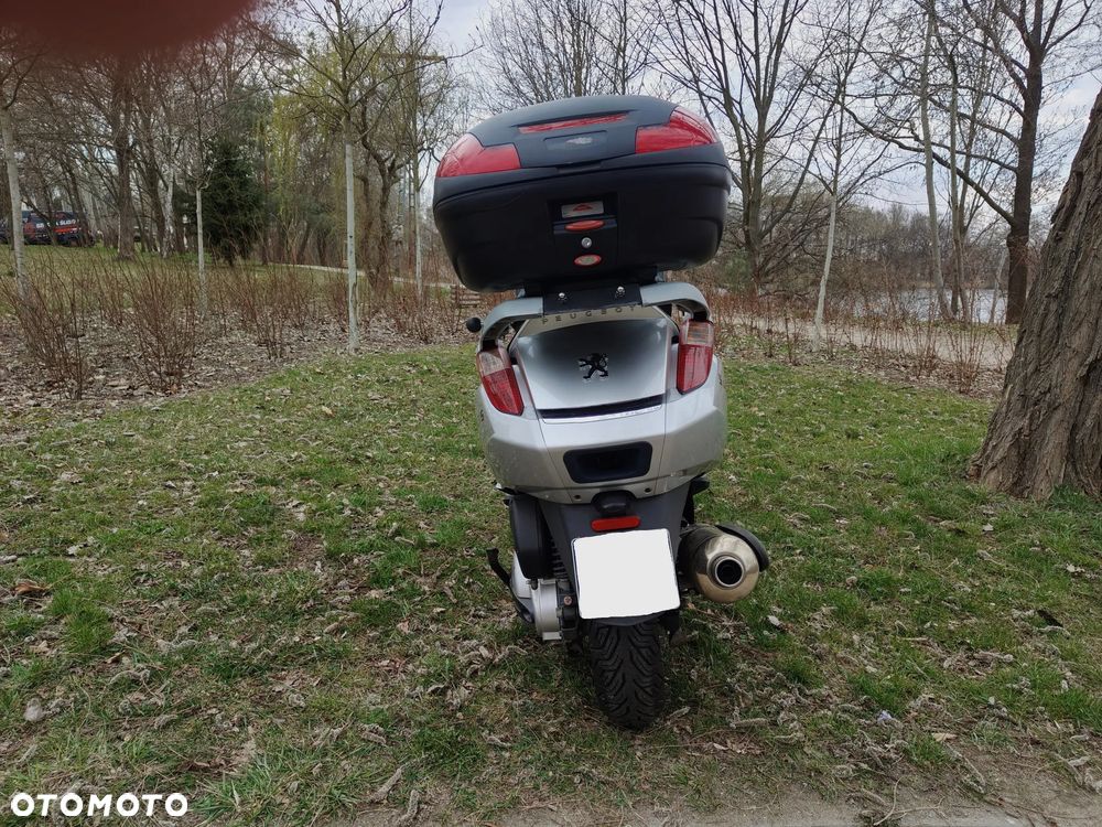 Peugeot Satelis - 11