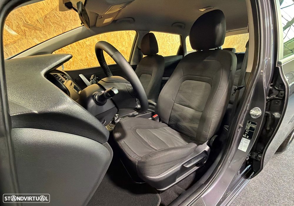 Kia Ceed SW 1.4 CRDi ECO - 13