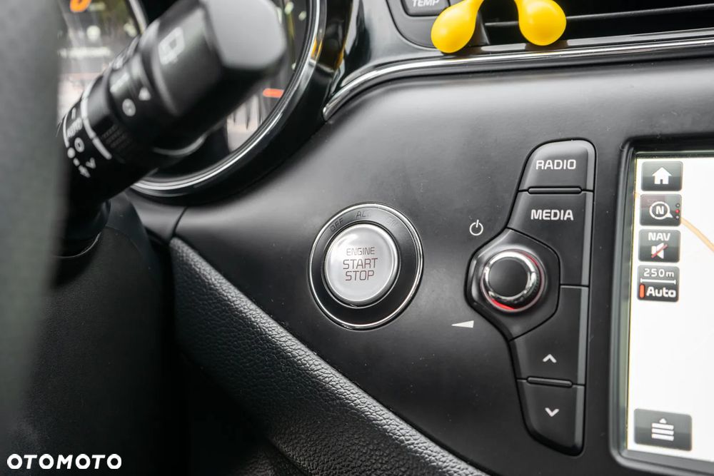 Kia Ceed 1.6 T-GDI GT-Track - 24