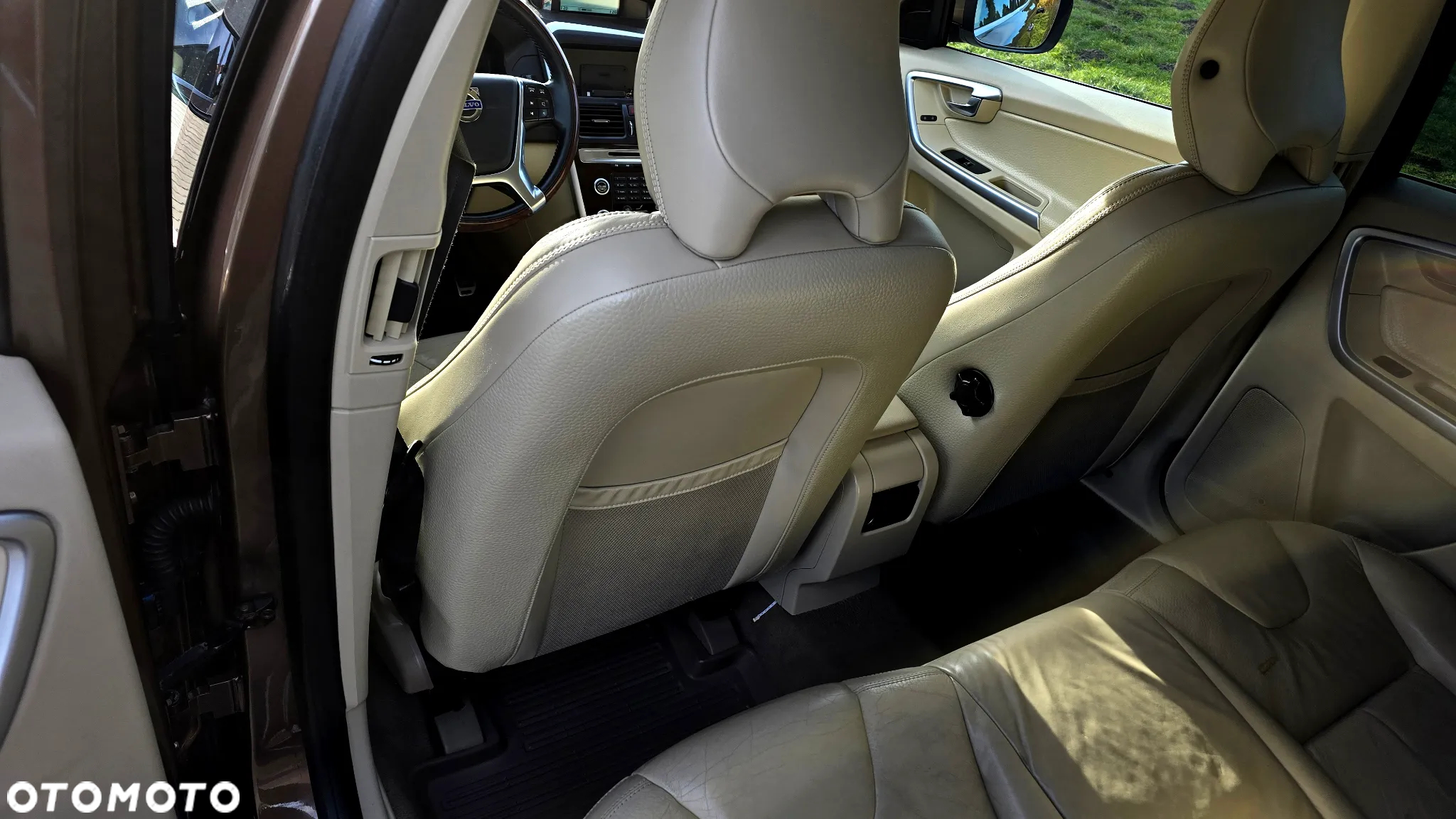 Volvo XC 60 - 21