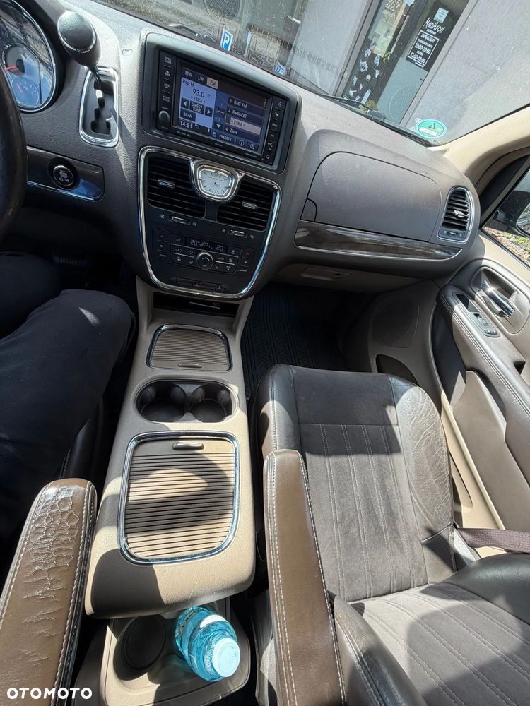 Lancia Voyager 3.6 Platinum Euro6 - 13