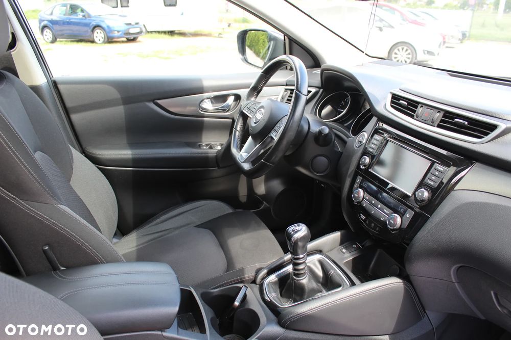 Nissan Qashqai 1.3 DIG-T Tekna+ - 23