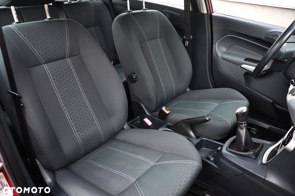 Ford Fiesta 1.6 Ti-VCT Titanium - 28