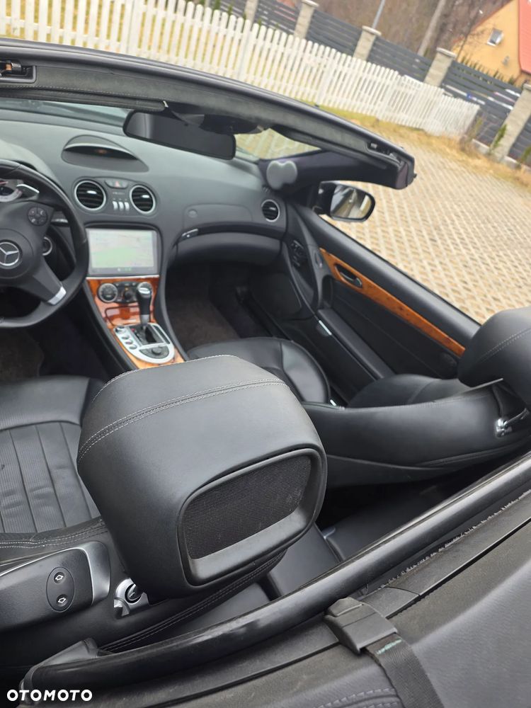 Mercedes-Benz SL 63 AMG SPEEDSHIFT MCT - 16