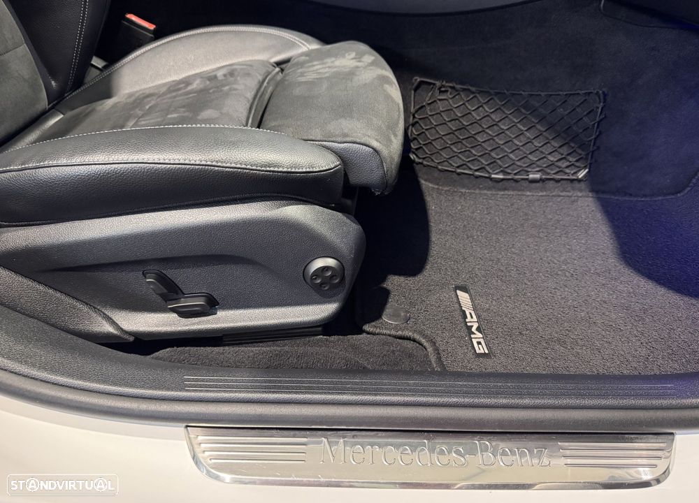 Mercedes-Benz E 300 de AMG Line - 23