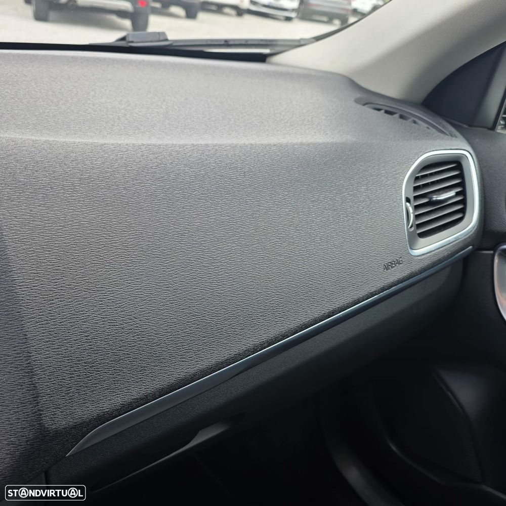 Volvo V40 1.6 D2 Momentum - 29