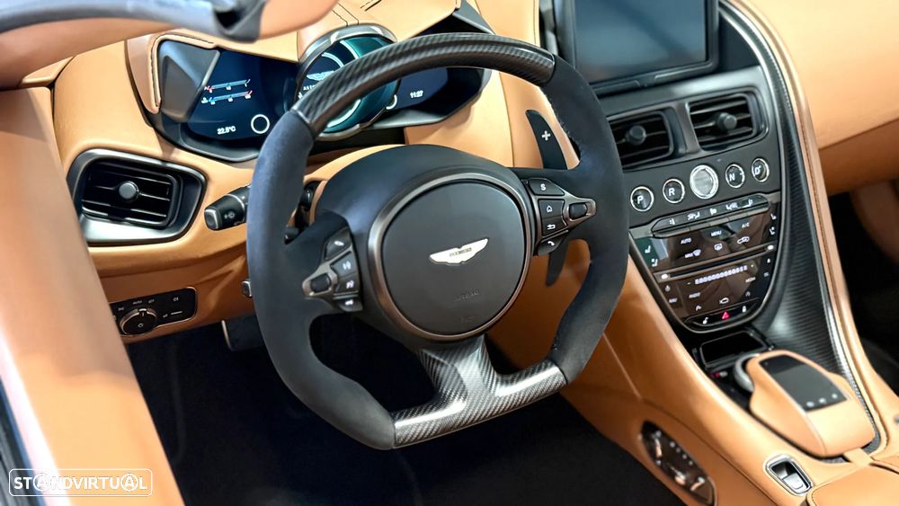Aston Martin DBS Volante Superleggera - 29