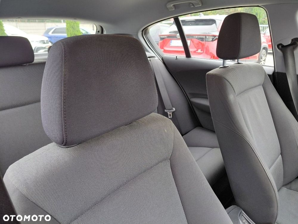 BMW Seria 1 - 14