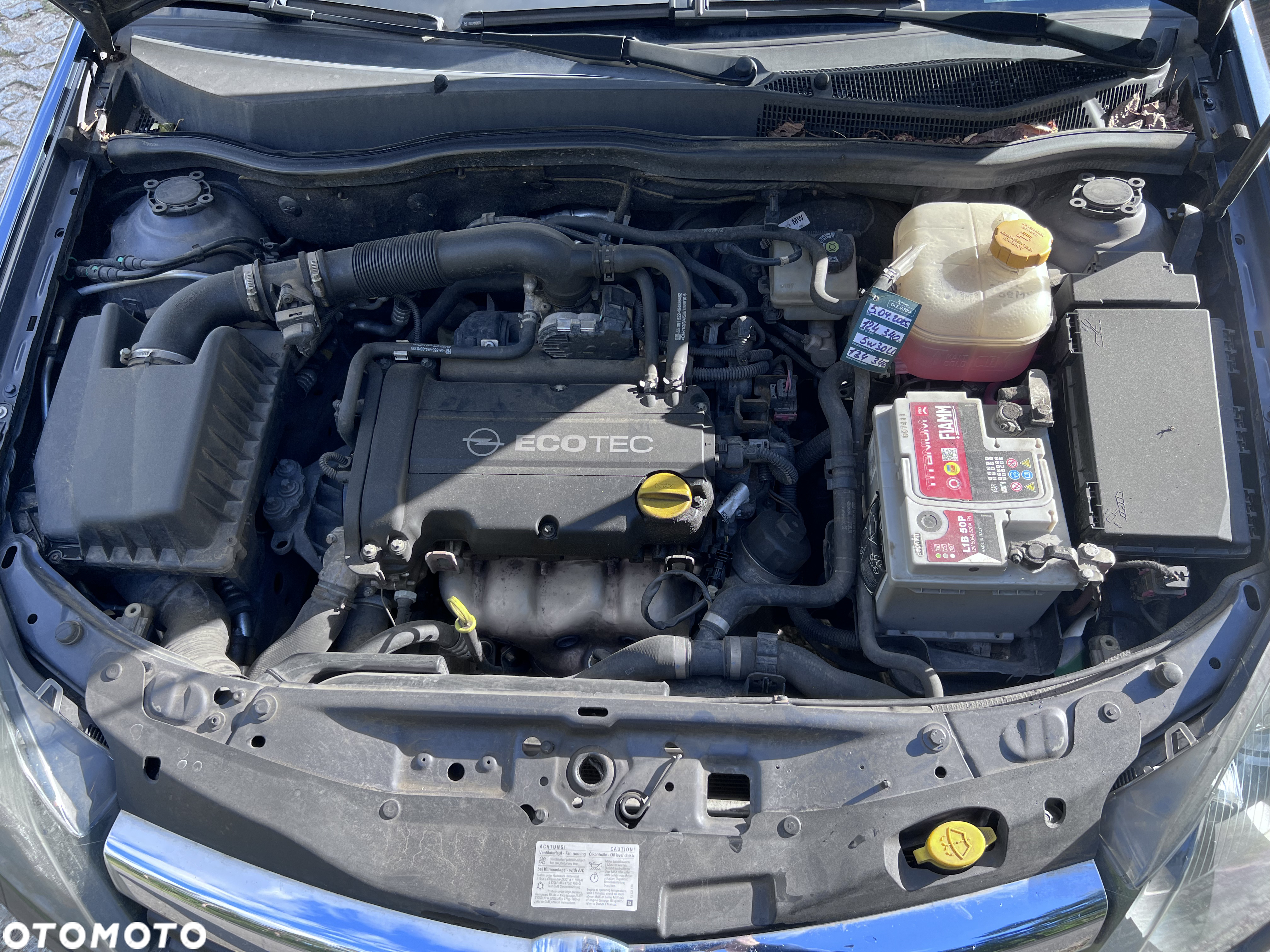 Opel Astra GTC 1.4 - 23
