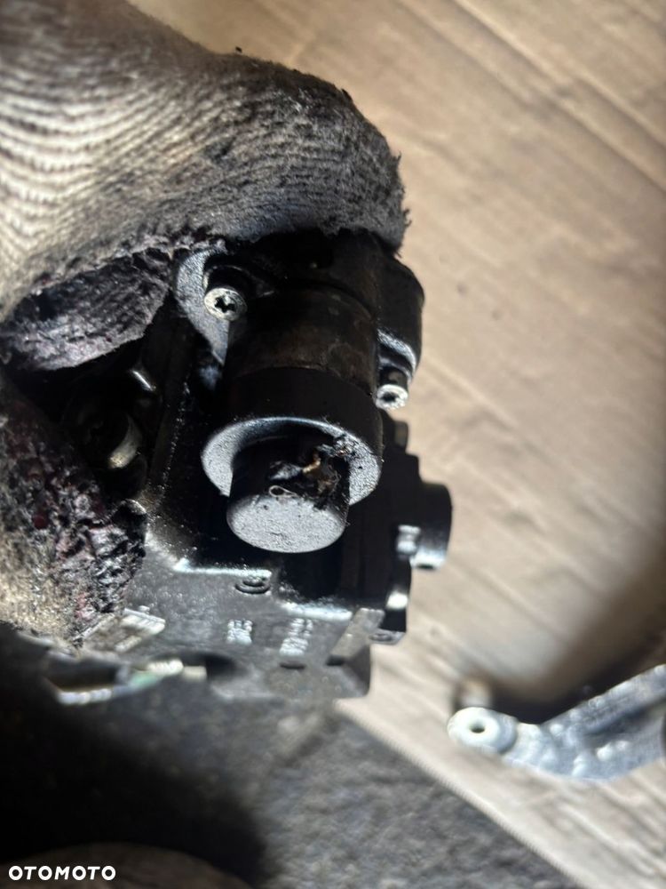 Pompa wtryskowa Fiat Fiorino 500 Doblo Alfa Lancia 1.3 multijet 0445010243 - 2