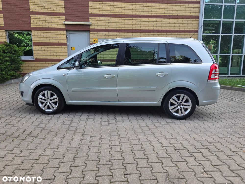 Opel Zafira 1.8 Innovation 110 Jahre - 12