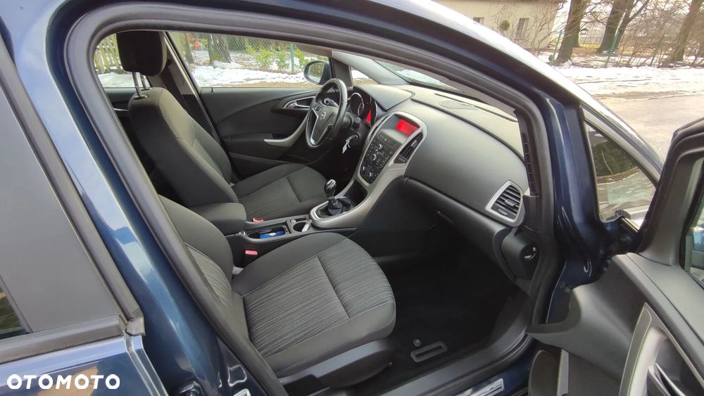 Opel Astra 1.4 Turbo 150 Jahre - 7