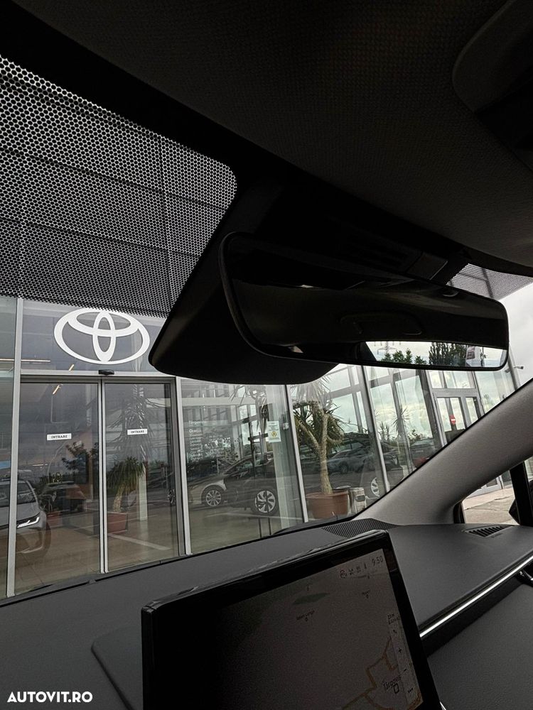 Toyota Corolla 1.8 HSD Business - 39
