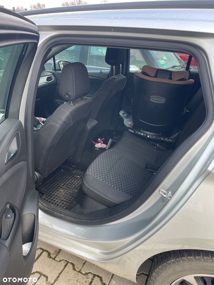 Opel Astra 1.6 CDTI Essentia S&S - 6