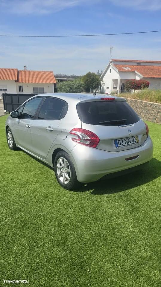 Peugeot 208 1.2 VTi Allure - 3