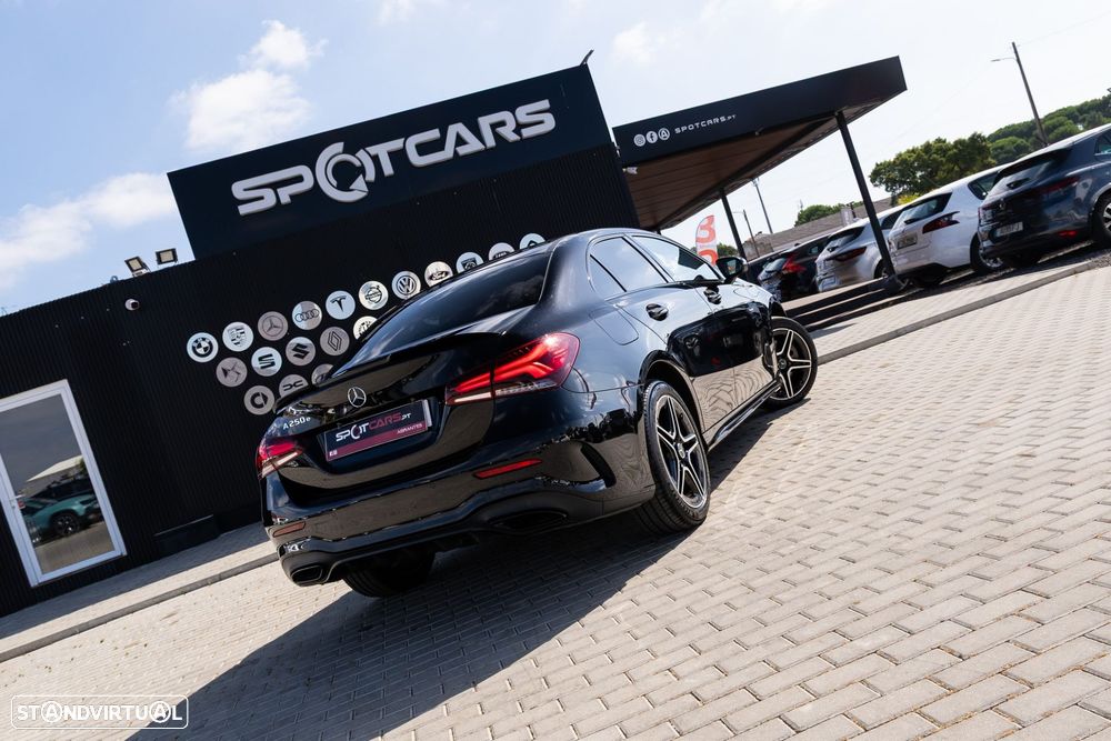 Mercedes-Benz A 250 Limousine e 8G-DCT AMG Line - 9