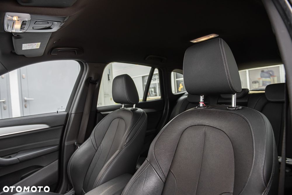 BMW X1 xDrive18d xLine sport - 17