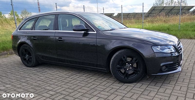 Audi A4 Avant 2.0 TDI - 13