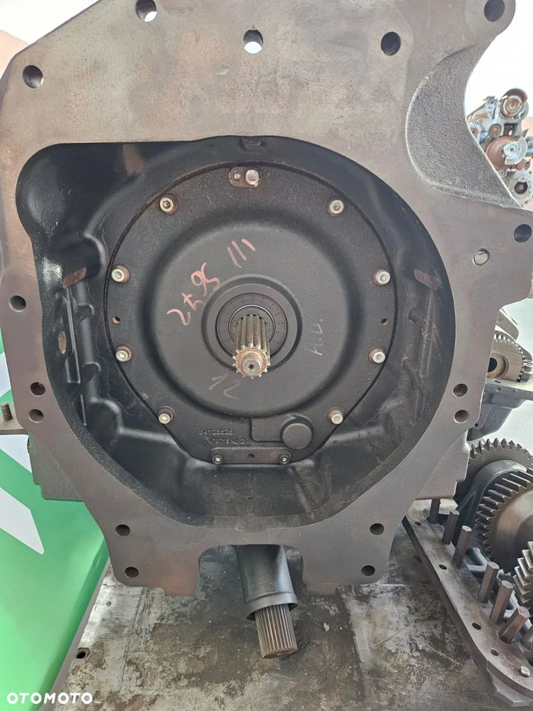Skrzynia biegów 47639631 Case 270 Optum CVX - 8