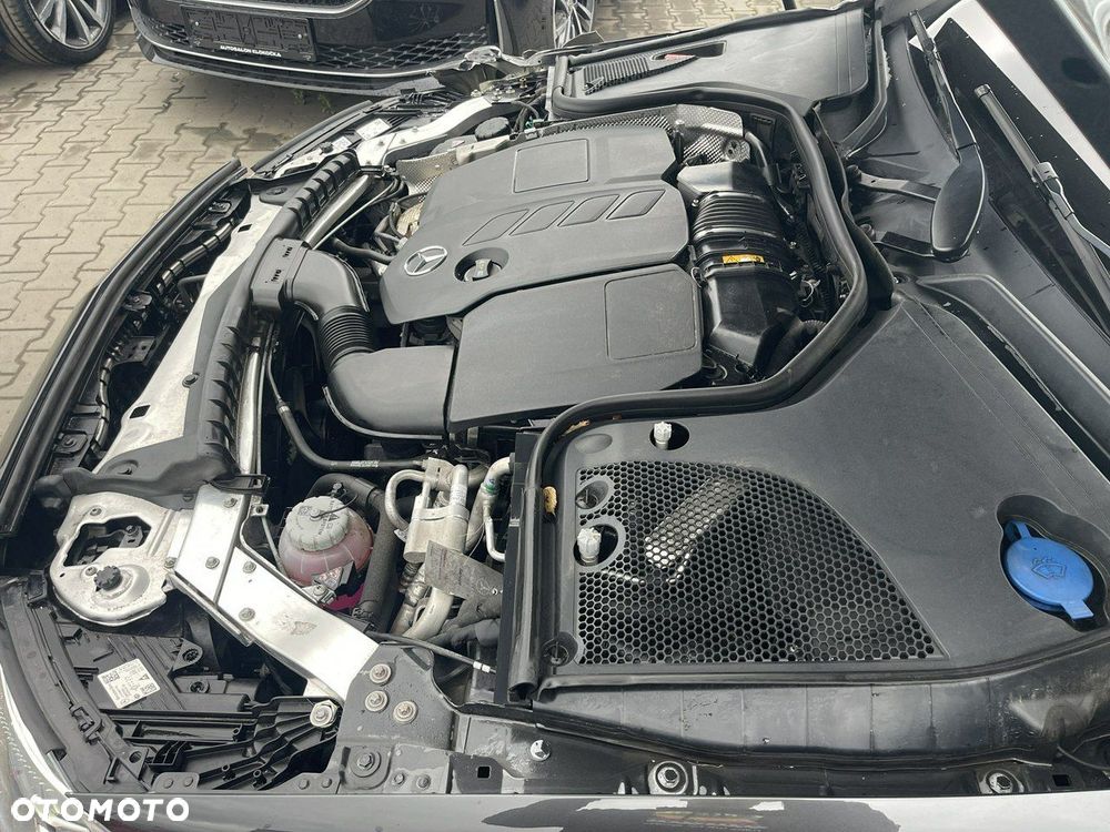 Mercedes-Benz Klasa E 300 de Business Edition - 14