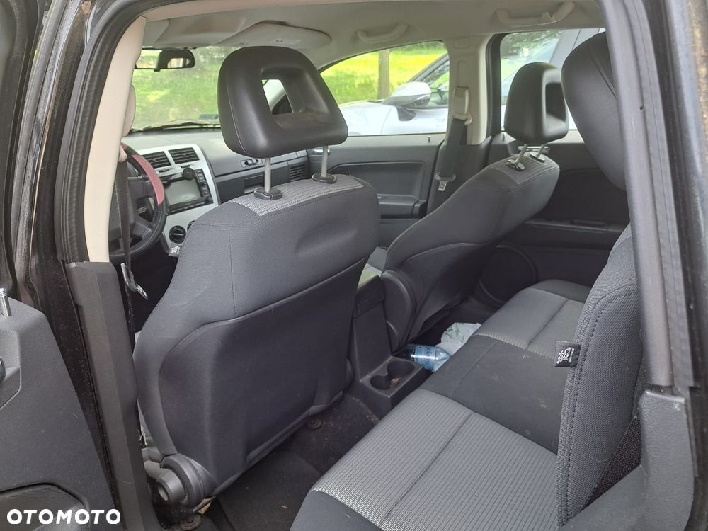 Dodge Caliber 1.8 SXT - 8