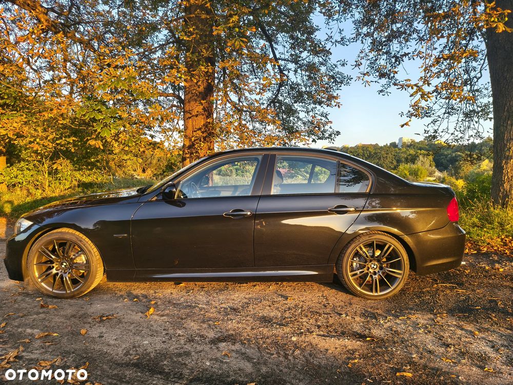 BMW Seria 3 318d DPF Edition Sport - 4