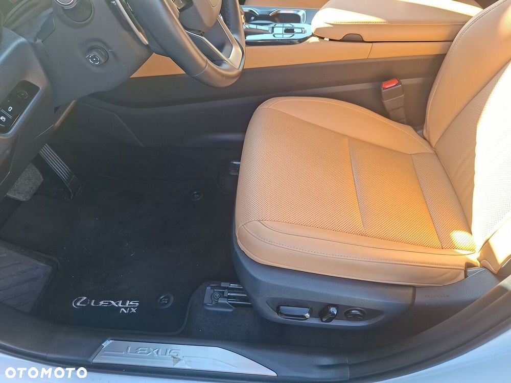 Lexus NX 450h+ Prestige AWD - 11