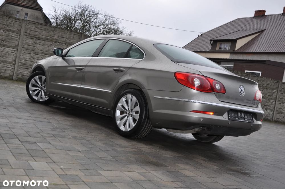 Volkswagen Passat CC 2.0 TDI Individual - 9