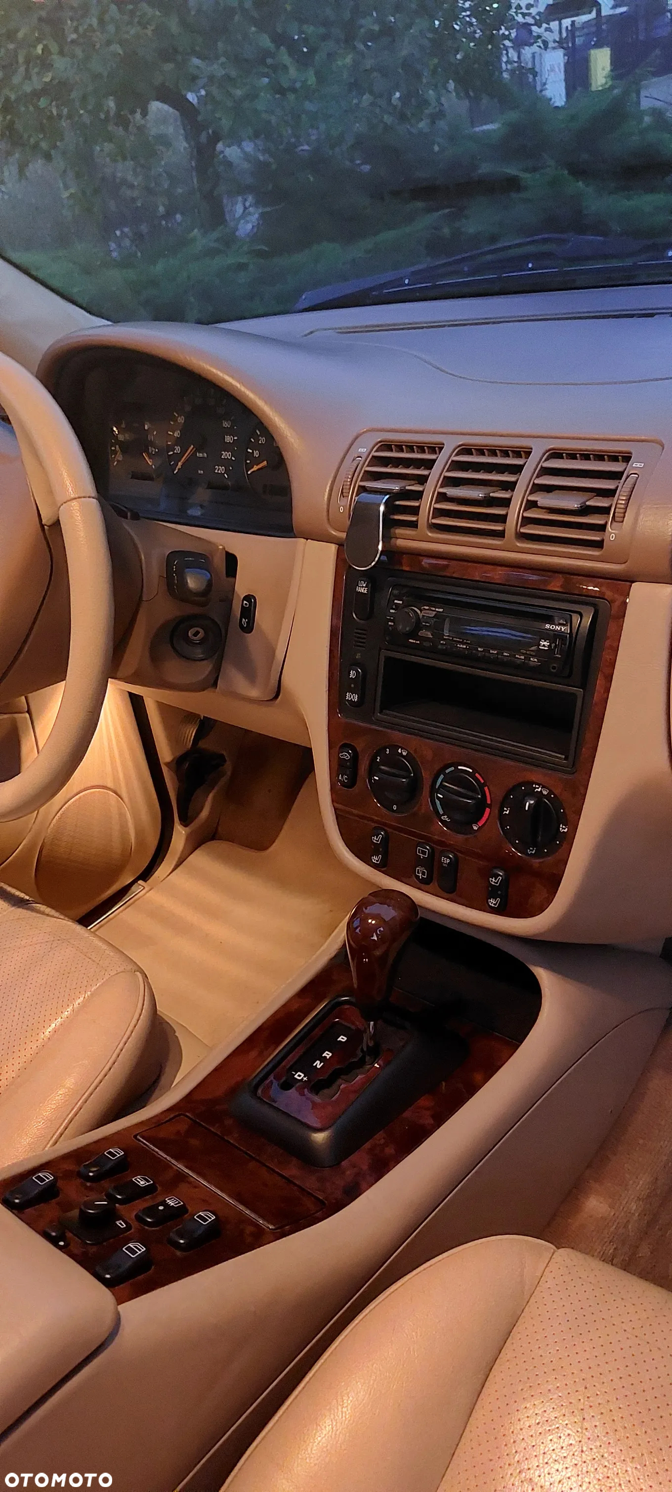 Mercedes-Benz ML 430 - 27