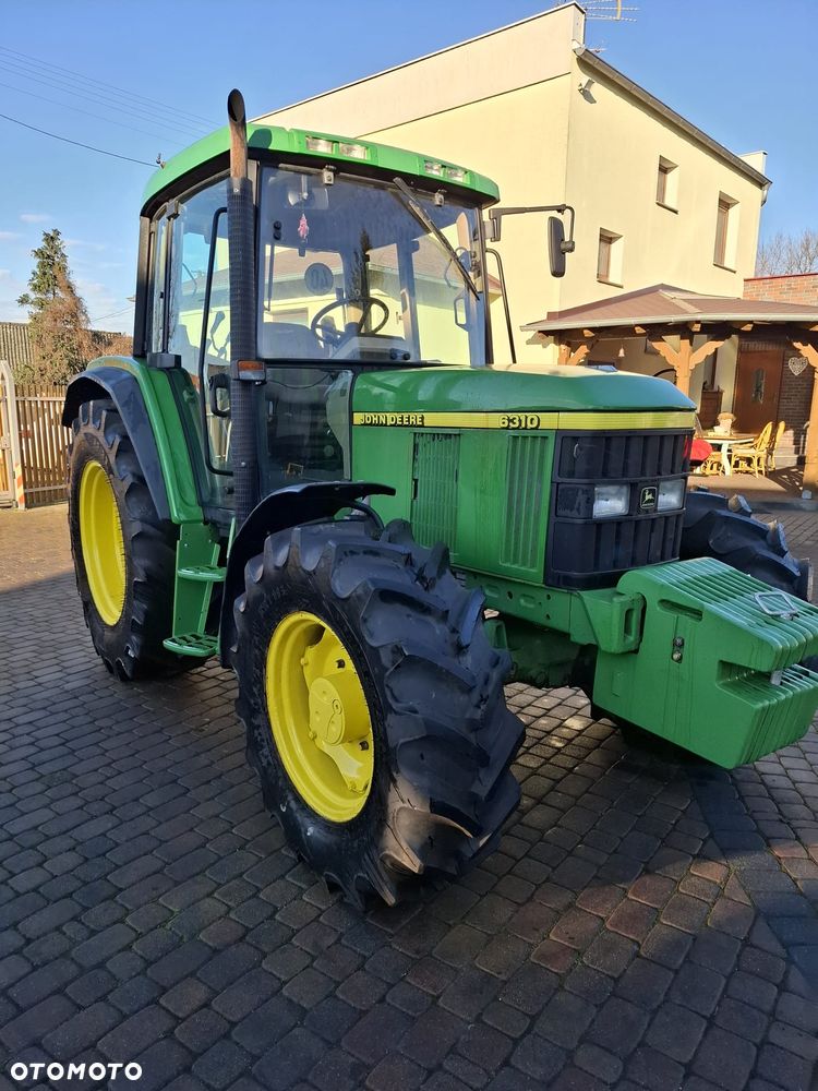 John Deere 6310