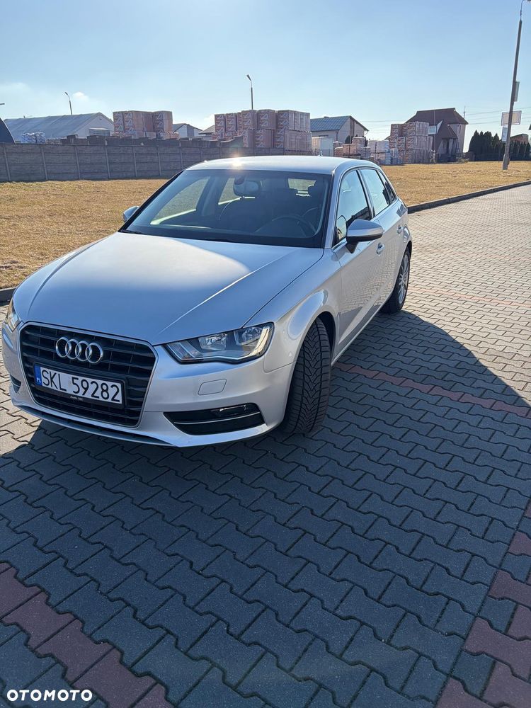 Audi A3 Sportback 1.4 TFSI Ambiente - 11