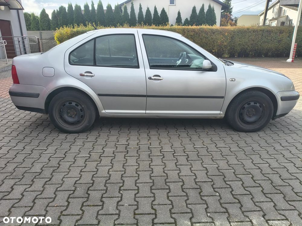 Volkswagen Bora 2001 photo 5