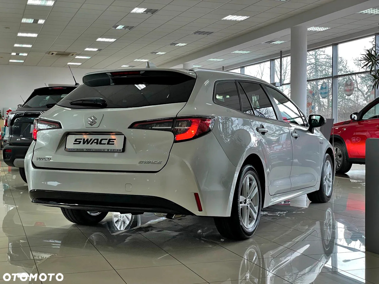 Suzuki Swace 1.8 Hybrid Premium Plus CVT - 5