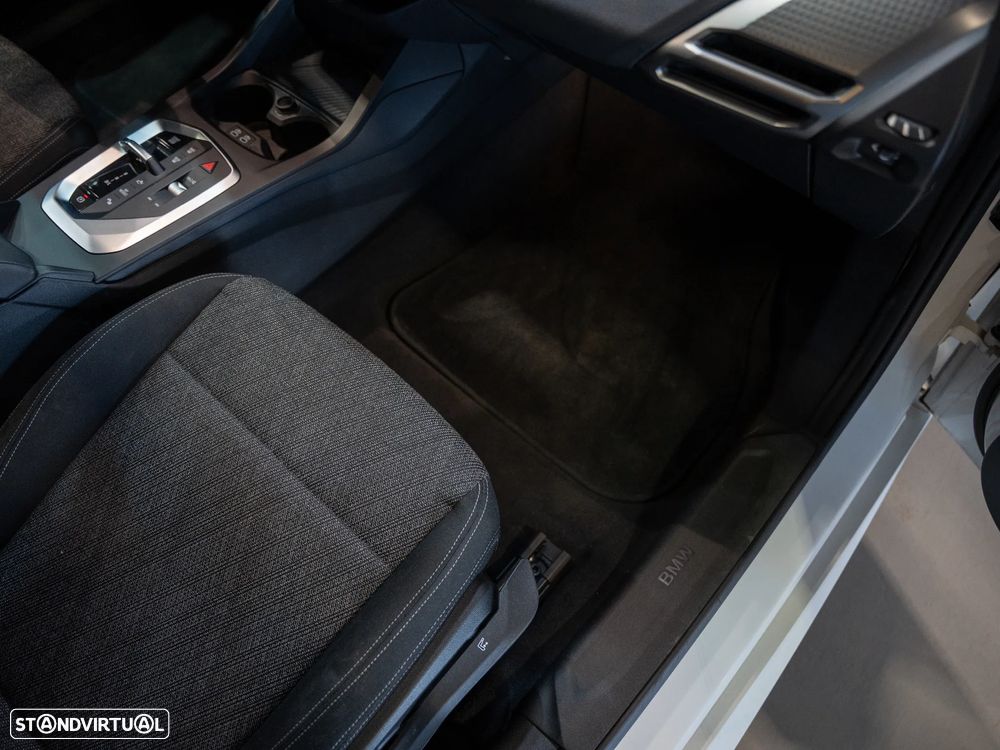 BMW 216 Gran Coupé - 23
