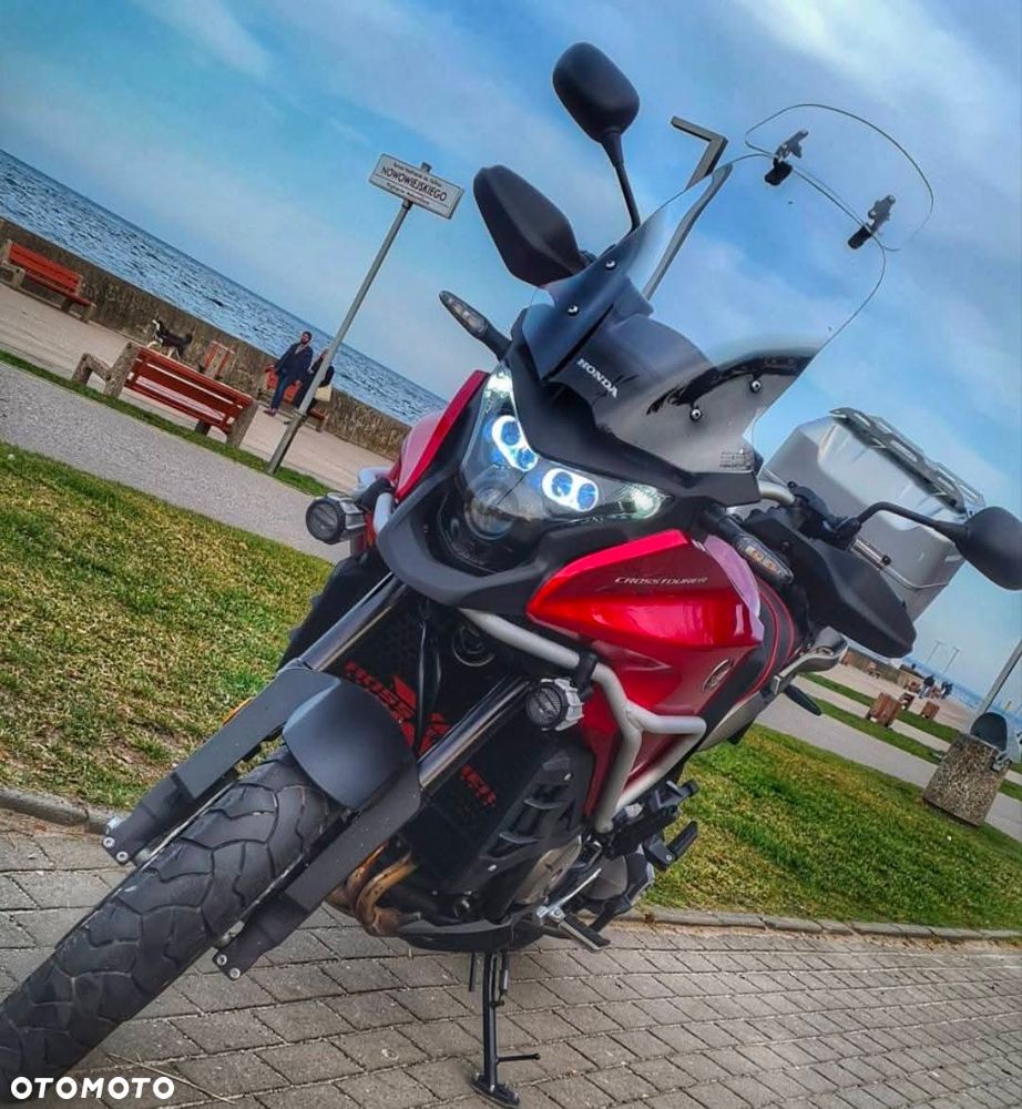 Honda VFR - 2