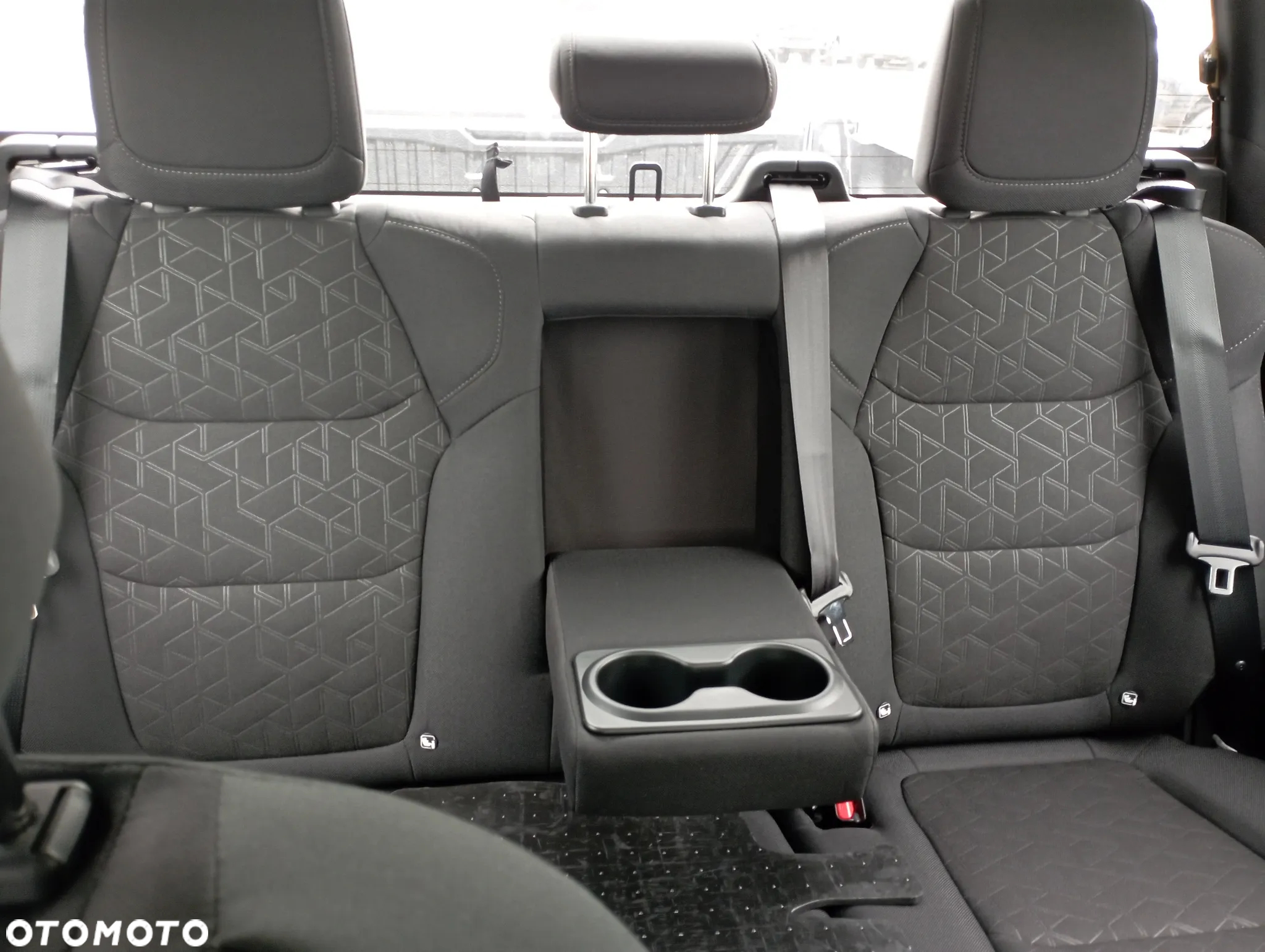Isuzu D-Max 1.9 DC LS - 37