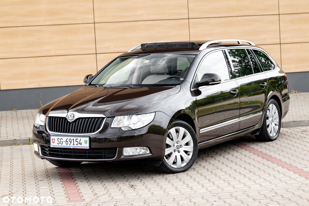 Skoda Superb Combi 3.6 V6 4x4 DSG Elegance - 12