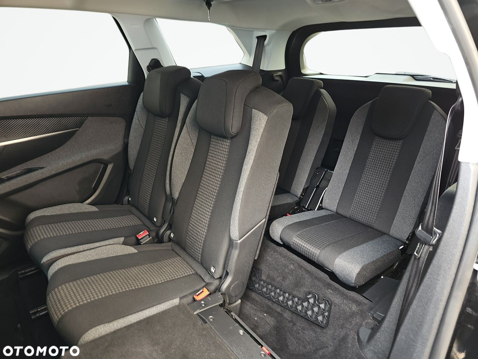 Peugeot 5008 - 26