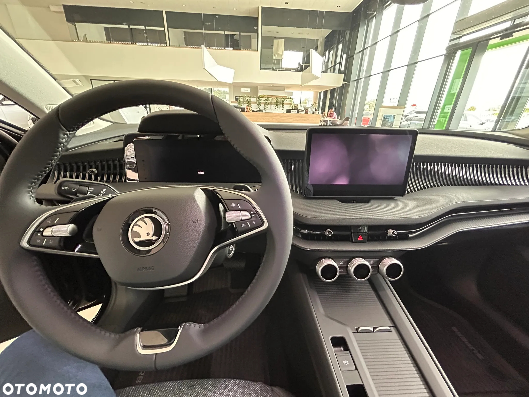 Skoda Superb 2.0 TDI SCR Essence DSG - 9