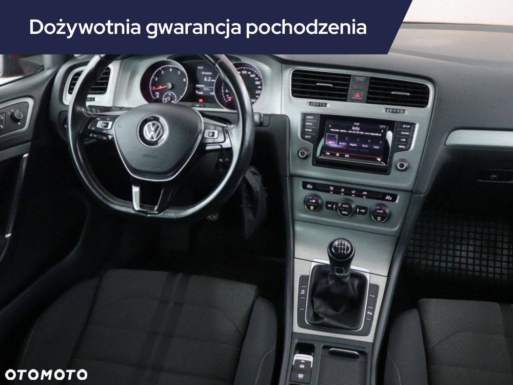 Volkswagen Golf - 8